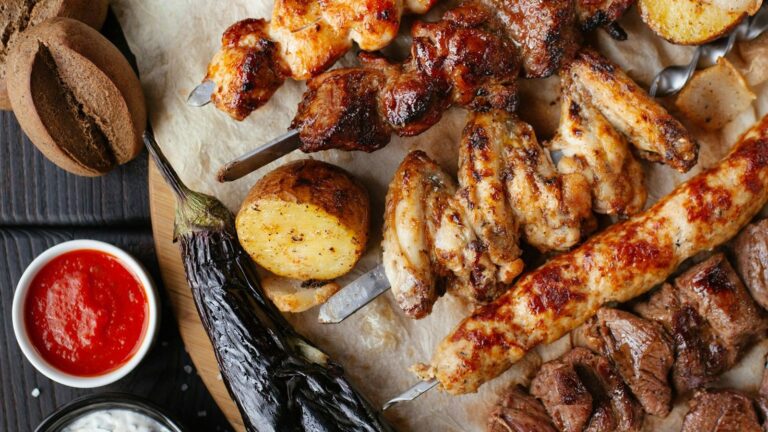 Ilustracja do artykułu: Grill i akcesoria BBQ z USA. Gabaryt, cło i transport w 2026
